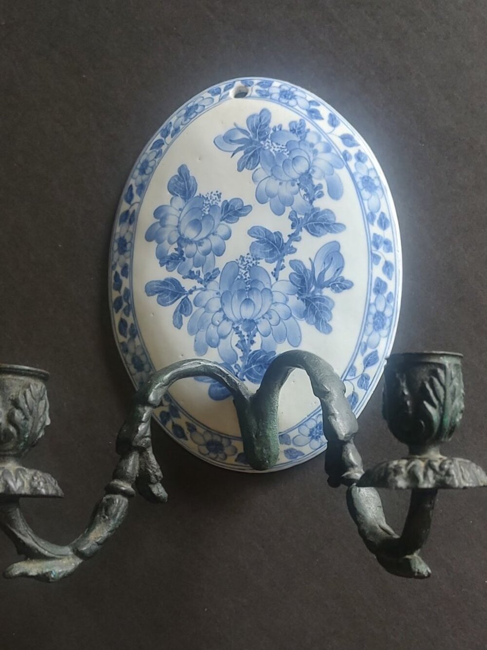 Rare Vintage Maitland Smith Oval Candle Sconce - Blue Floral Chinoiserie Delft - Picture 2 of 10